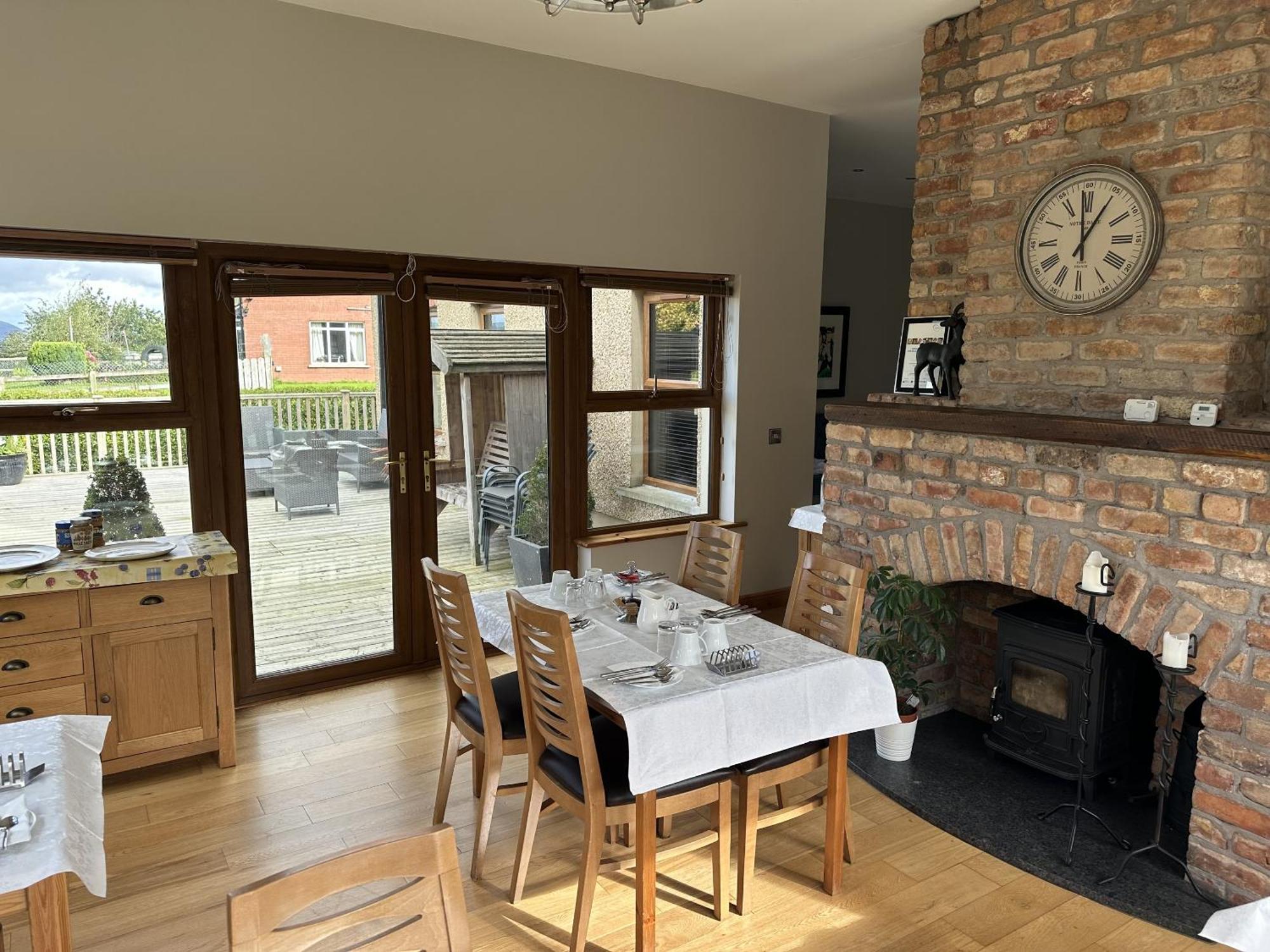 Dunhill Cottage B&B Hillsborough Exteriör bild
